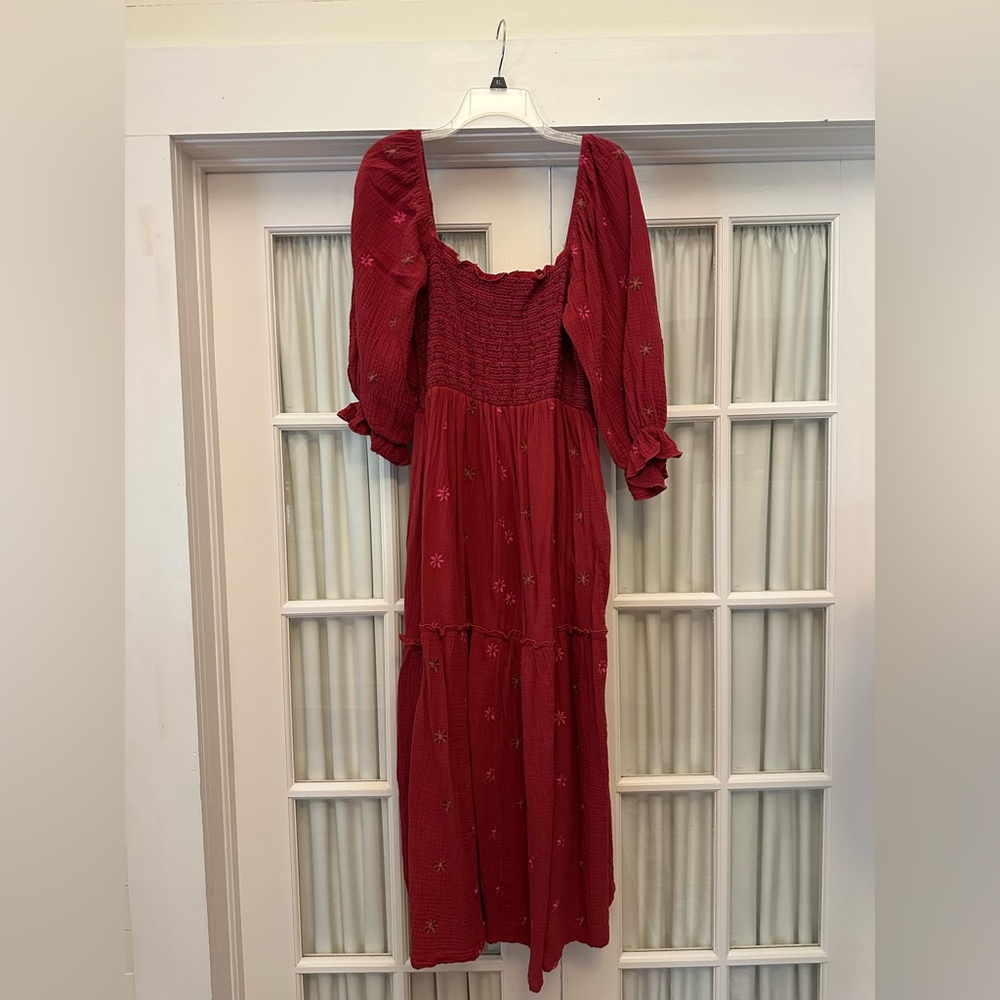 Women Floral Embroidered Maxi Dress Bohemian Flowy Dress with Pockets